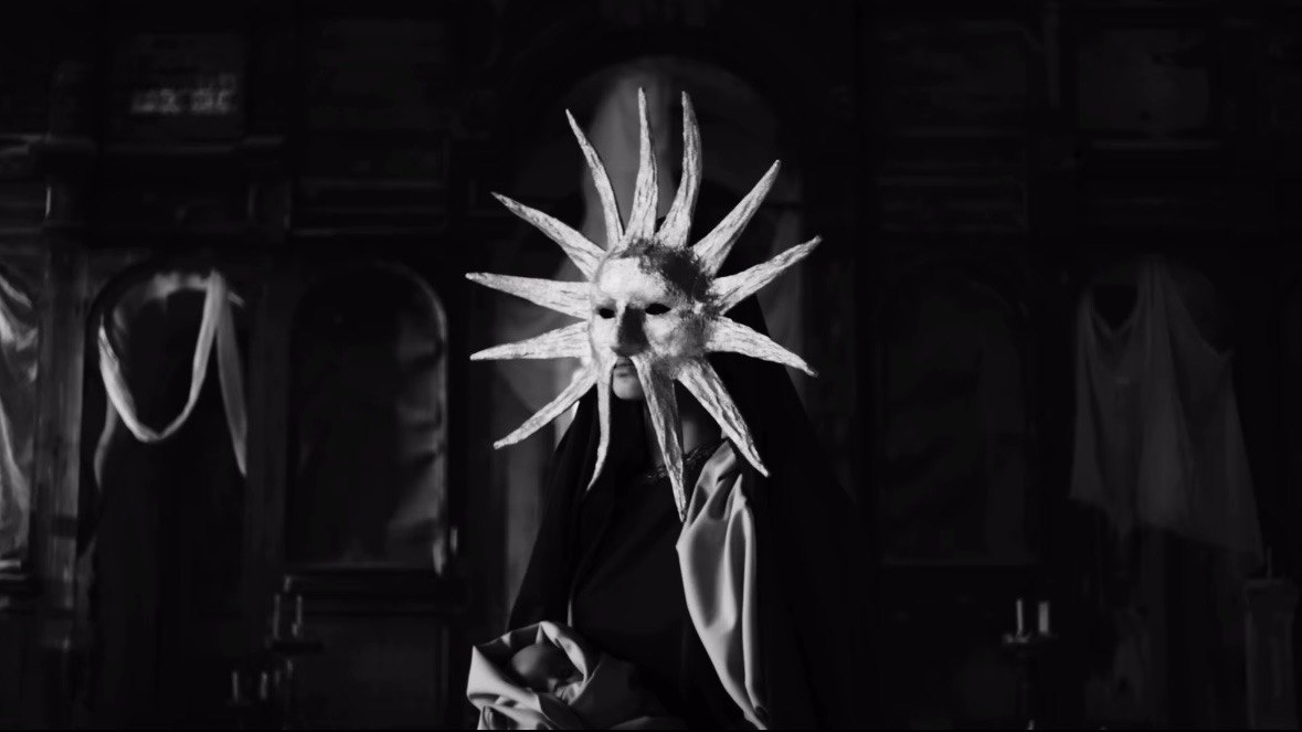 Dance, still 3