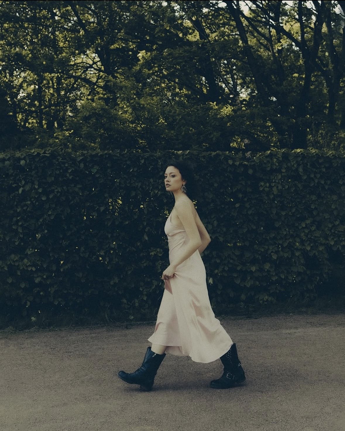 Fashion photoshoot, still 2