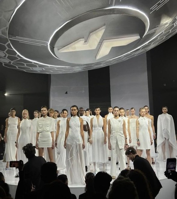 Joycity, still 3
